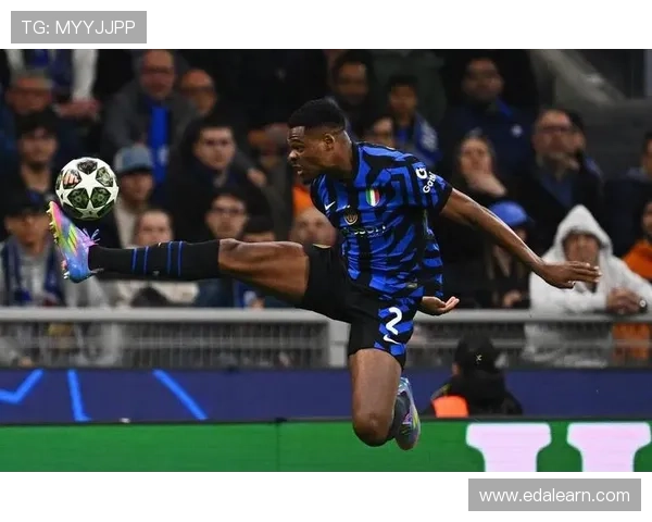 苏契奇小提琴式过人精彩破门 国米轻松3比0战胜佛罗伦萨